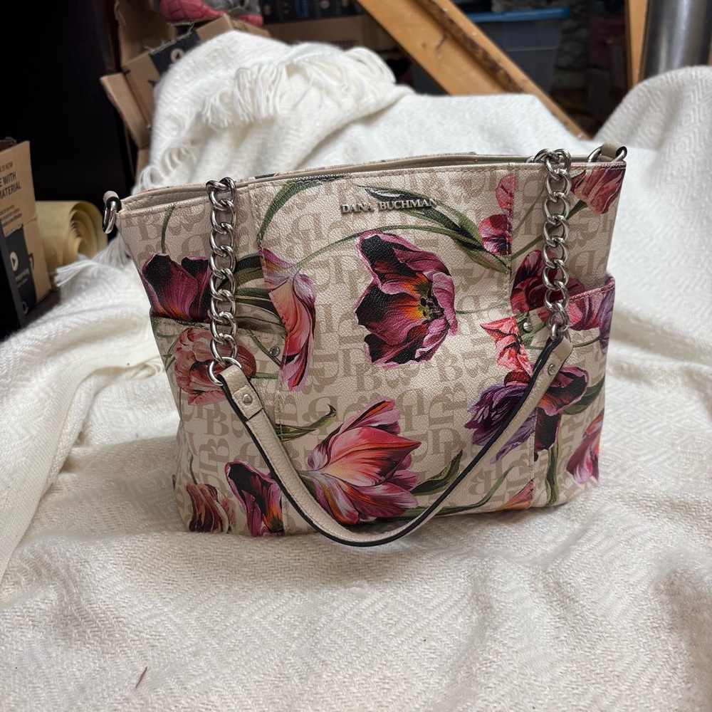 Dana Buchman floral print purse